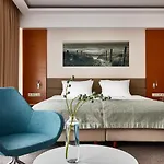 Hotel Dom Zdrojowy & - Destigo 4*