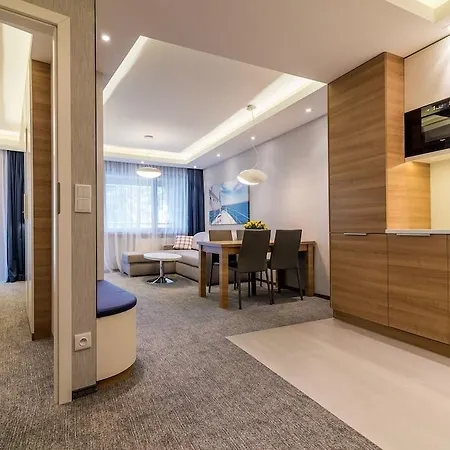 Hotel Dom Zdrojowy & - Destigo