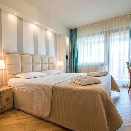Dom Zdrojowy & - Destigo Hotel