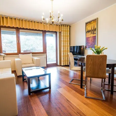 فندق Dom Zdrojowy & - Destigo ياستارنيا