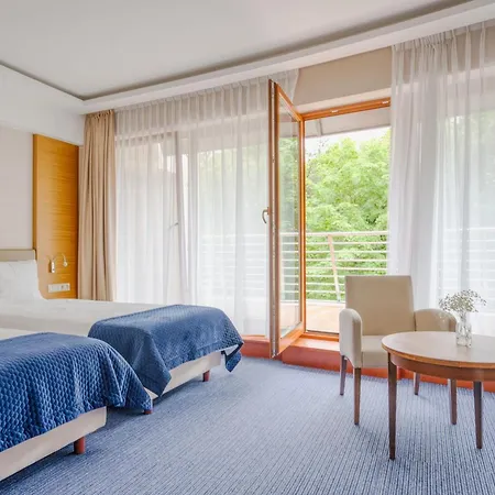 Dom Zdrojowy & - Destigo