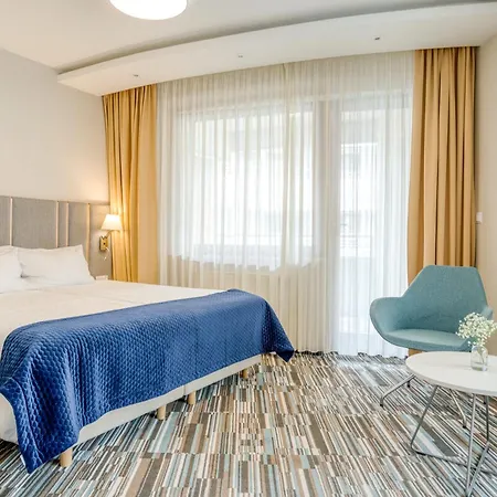 Dom Zdrojowy & - Destigo ياستارنيا