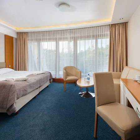 Hotel Dom Zdrojowy & - Destigo Jastarnia