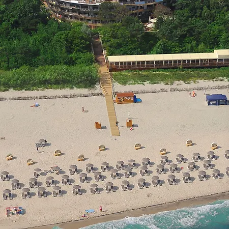 Dom Zdrojowy & - Destigo فندق ياستارنيا