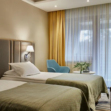 Hotel Dom Zdrojowy & - Destigo