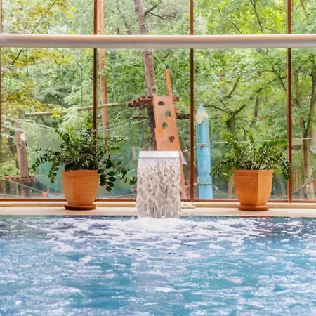 Dom Zdrojowy & - Destigo