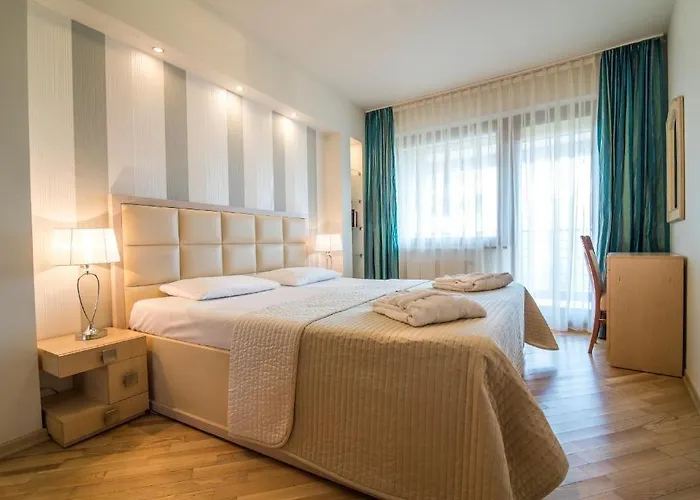 Dom Zdrojowy & - Destigo Hotell