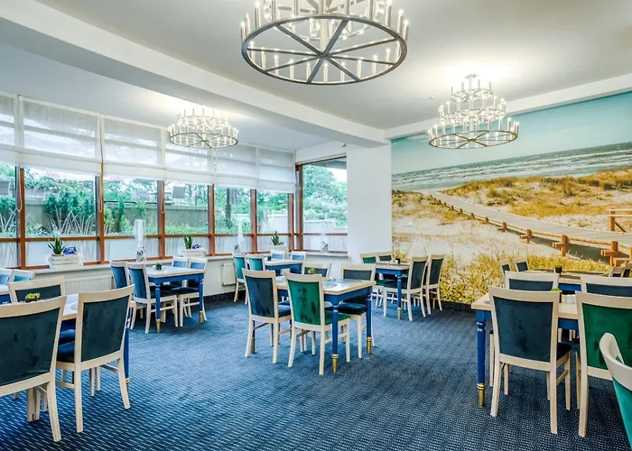 Dom Zdrojowy & - Destigo Hotell Jastarnia